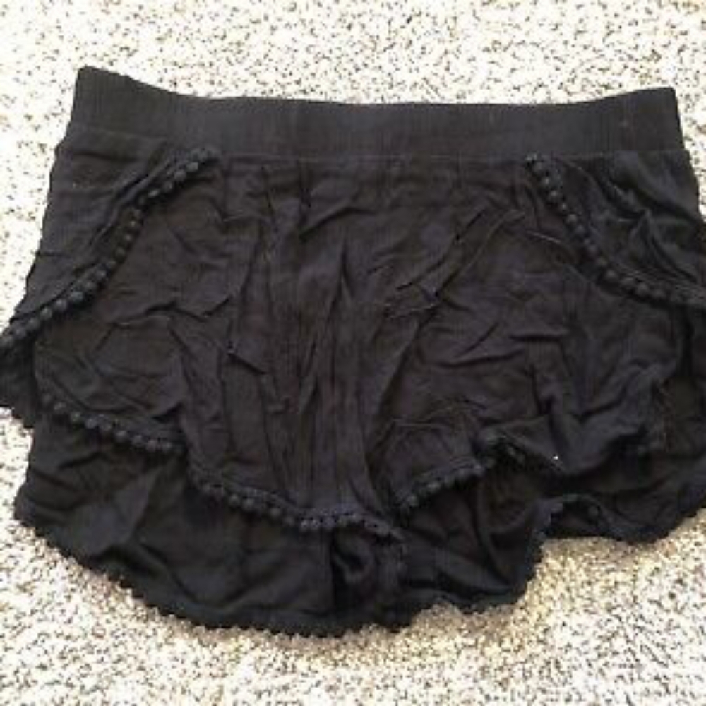 Ambiance eyelet shorts